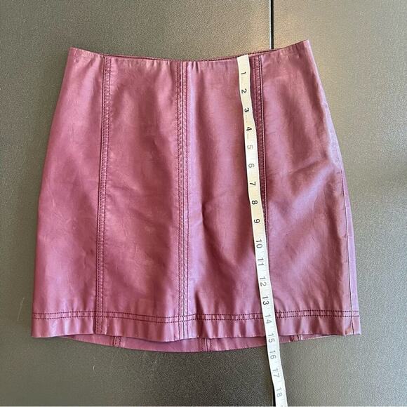 Free People Modern Femme Faux Leather Mini Skirt 0 - Picture 5 of 7